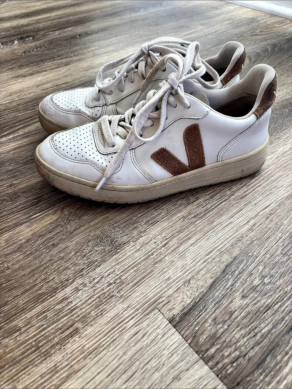 Veja V-10 Leather White Camel & Brown Sneakers